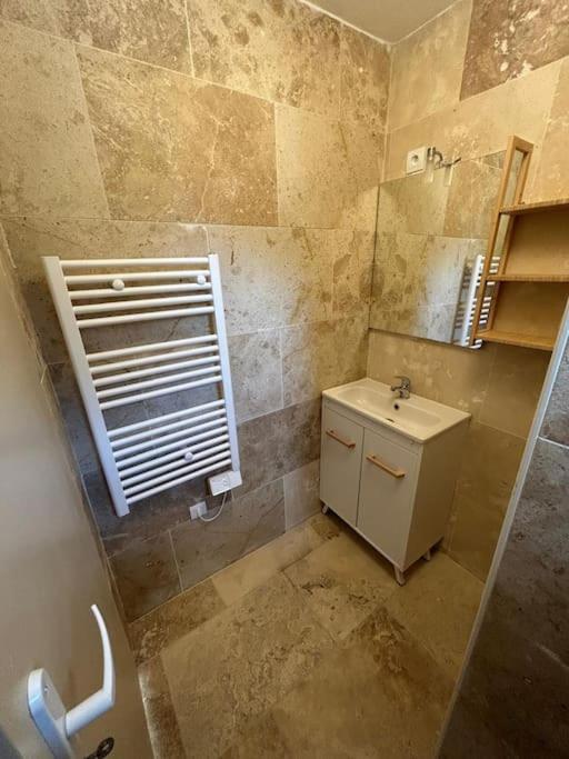 Maison De Vacances En Campagne Кавайон Екстериор снимка