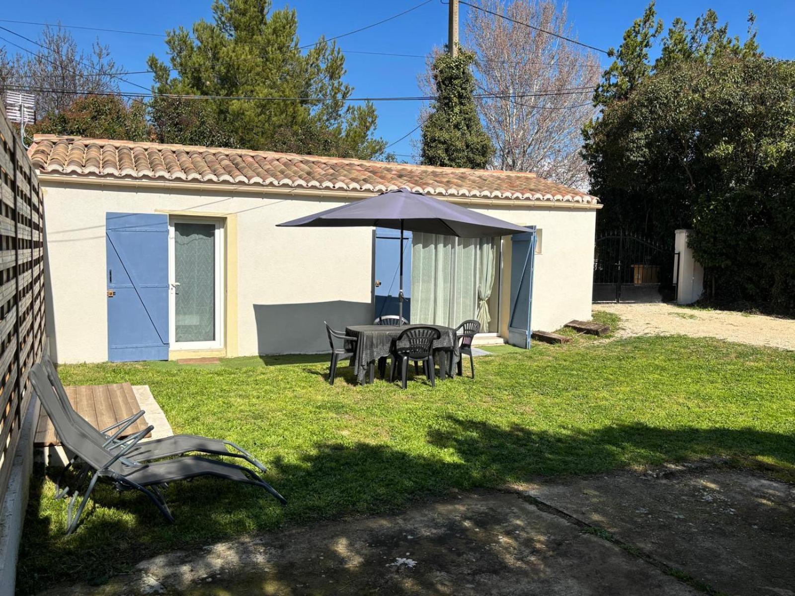Maison De Vacances En Campagne Кавайон Екстериор снимка