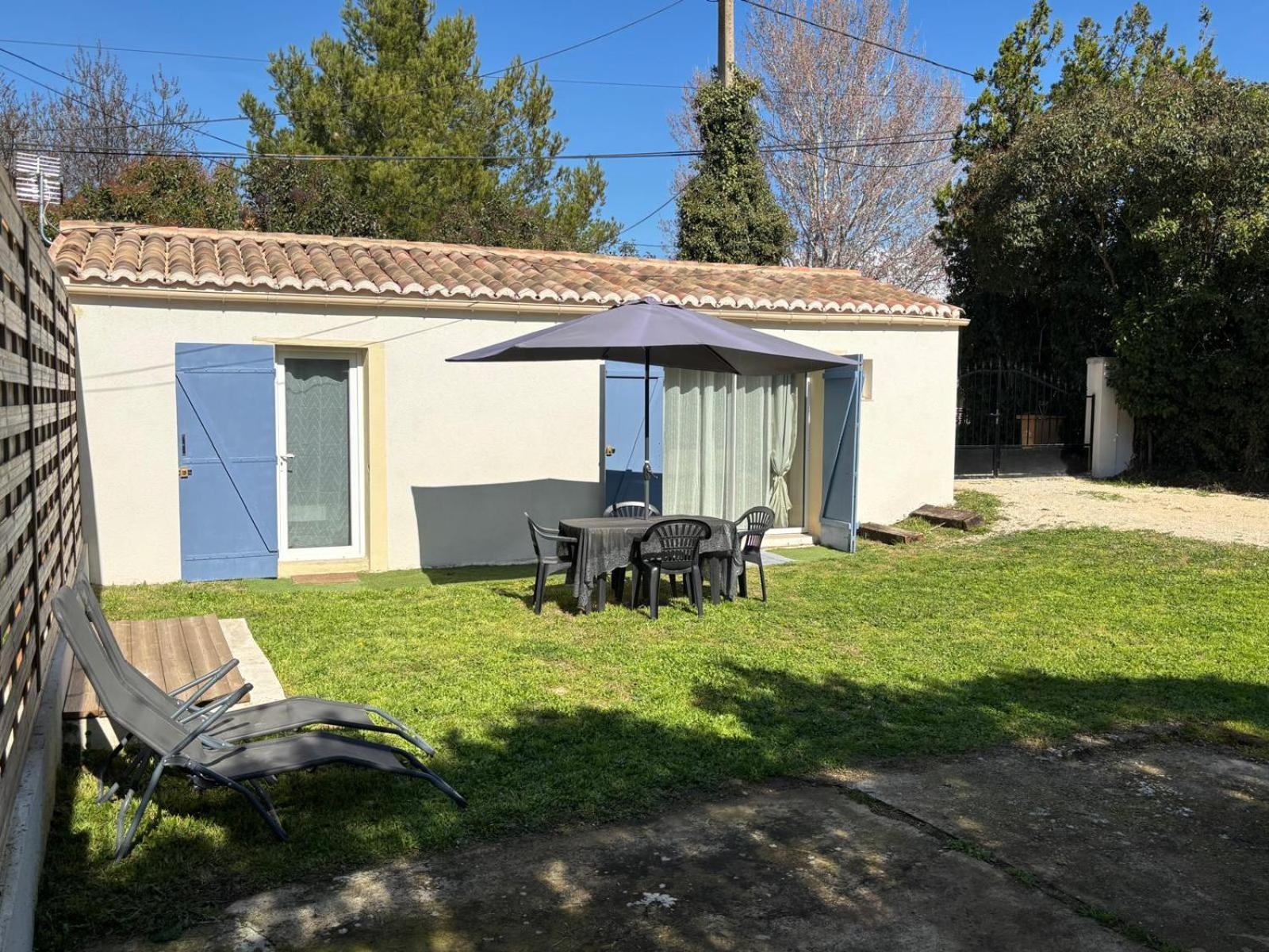 Maison De Vacances En Campagne Кавайон Екстериор снимка